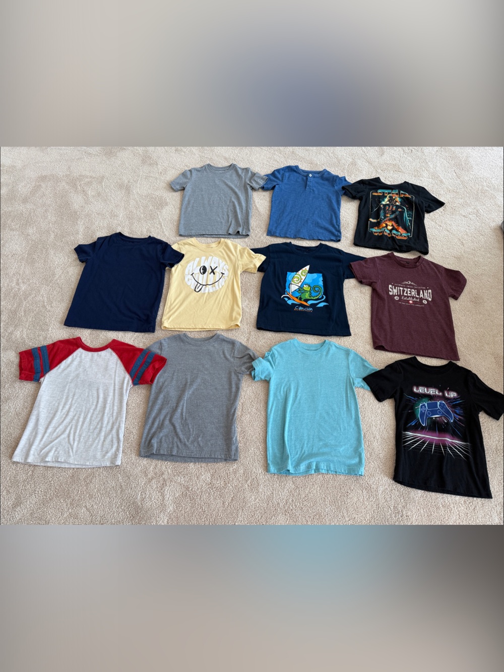 Boys XS 4/5 T-Shirt Bundle - 11 total